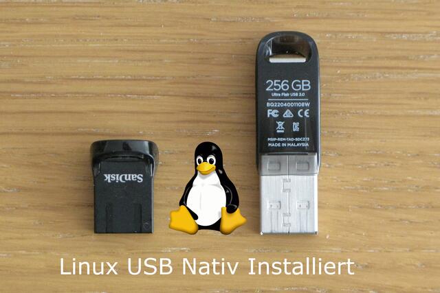 Zwei unterschiedliche handelsübliche USB-Sticks. Auf ihnen wurde Linux wie auf einer im Rechner verbauten Festplatte installiert. | Foto: LUG Nürnberg