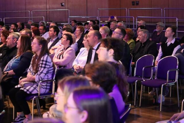 Foto: ak – Freisprechung der Gesellinen und Gesellen in der Fürther Stadthalle am 26. April 2023