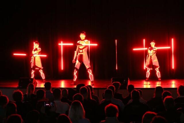 Foto: ak – Freisprechung der Gesellinen und Gesellen in der Fürther Stadthalle am 26. April 2023