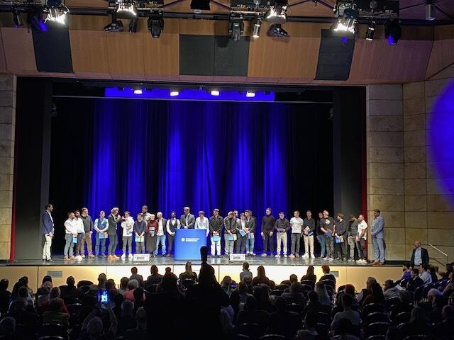 Foto: ak – Freisprechung der Gesellinen und Gesellen in der Fürther Stadthalle am 26. April 2023