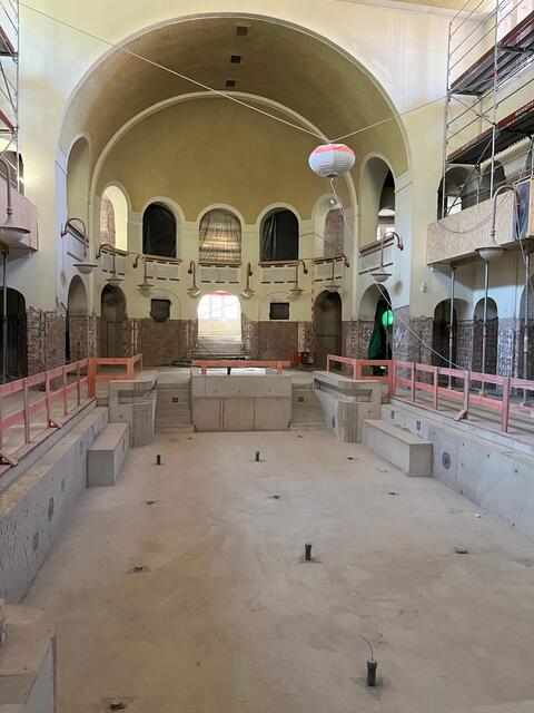 Alle Becken wurden aus Recycling-Beton gegossen, also Beton mit rezyklierter Gesteinskörnung und somit ressourcenschonendem Beton. | Foto: Christian Vogel