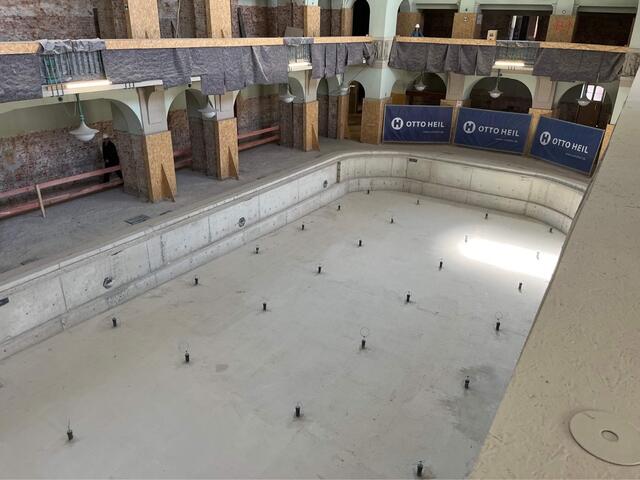 Alle Becken wurden aus Recycling-Beton gegossen, also Beton mit rezyklierter Gesteinskörnung und somit ressourcenschonendem Beton. | Foto: Christian Vogel