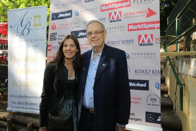 Andrea Pickel &amp; Michael Pickel vom gleichnamigen Mercedes-Benz Autohaus Josef Pickel in Erlangen. | Foto: Jürgen Friedrich