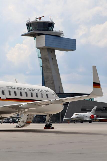 Nach seiner Teilnahme am Kirchentag flog Bundespräsident Frank-Walter Steinmeier vom Albrecht Dürer Airport Nürnberg ab. | Foto: Airport Nürnberg / Katharina Ostertag