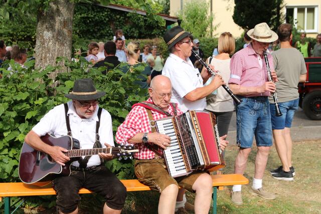 Musik Baum. | Foto: Stammtischgesellschaft Unterasbach e.V.