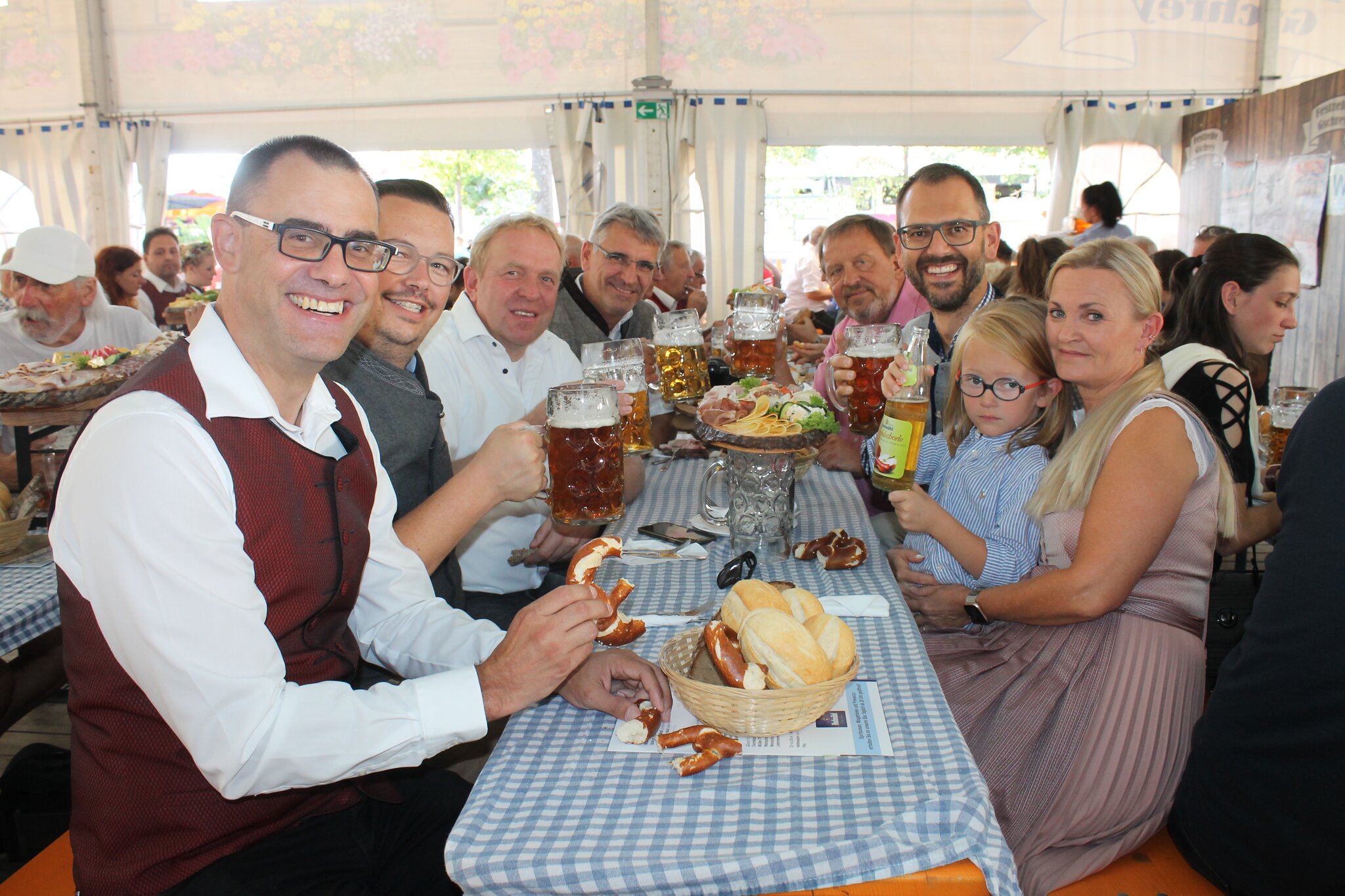 Am 11. August startet die Rother Kirchweih 2023: Fünf Tage lang darf ...