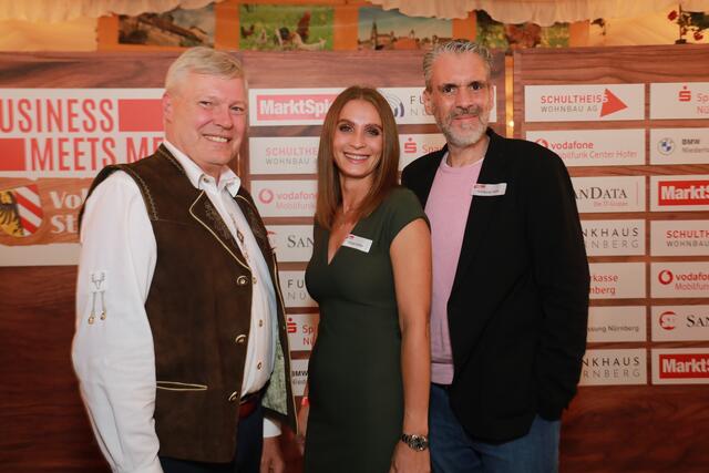 Foto: Impressionen vom Volksfest Stammtisch "Business meets Media" bei "Gigerlas" Lössel am 29. August 2023. Fotos: Jürgen Friedrich / Udo Dreier