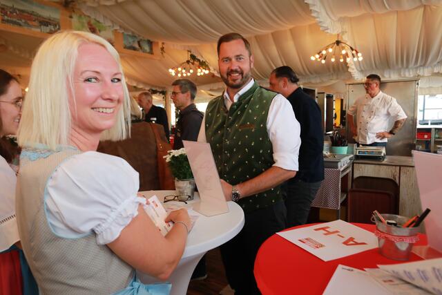Foto: Impressionen vom Volksfest Stammtisch "Business meets Media" bei "Gigerlas" Lössel am 29. August 2023. Fotos: Jürgen Friedrich / Udo Dreier