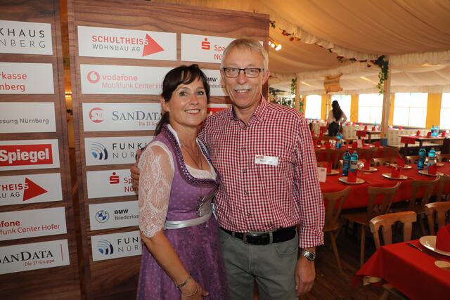 Foto: Impressionen vom Volksfest Stammtisch "Business meets Media" bei "Gigerlas" Lössel am 29. August 2023. Fotos: Jürgen Friedrich / Udo Dreier