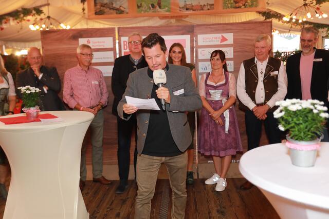 Foto: Impressionen vom Volksfest Stammtisch "Business meets Media" bei "Gigerlas" Lössel am 29. August 2023. Fotos: Jürgen Friedrich / Udo Dreier