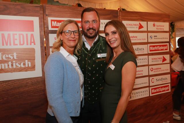 Foto: Impressionen vom Volksfest Stammtisch "Business meets Media" bei "Gigerlas" Lössel am 29. August 2023. Fotos: Jürgen Friedrich / Udo Dreier