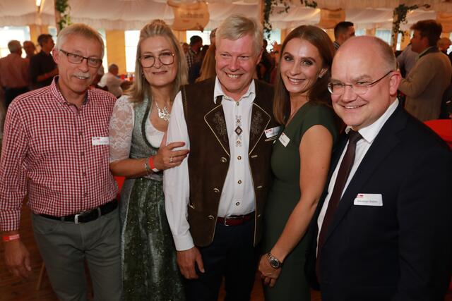 Foto: Impressionen vom Volksfest Stammtisch "Business meets Media" bei "Gigerlas" Lössel am 29. August 2023. Fotos: Jürgen Friedrich / Udo Dreier