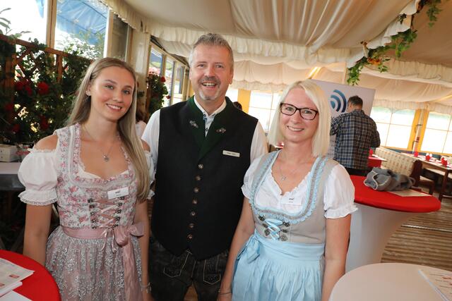Foto: Impressionen vom Volksfest Stammtisch "Business meets Media" bei "Gigerlas" Lössel am 29. August 2023. Fotos: Jürgen Friedrich / Udo Dreier