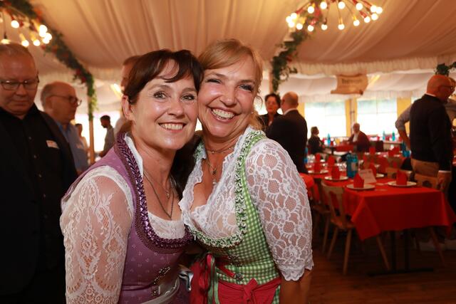 Foto: Impressionen vom Volksfest Stammtisch "Business meets Media" bei "Gigerlas" Lössel am 29. August 2023. Fotos: Jürgen Friedrich / Udo Dreier