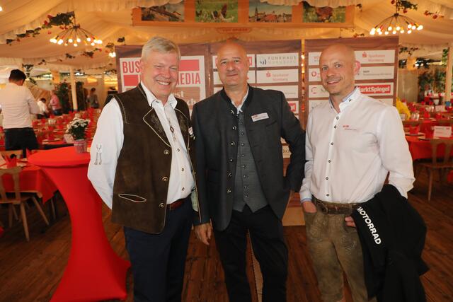 Foto: Impressionen vom Volksfest Stammtisch "Business meets Media" bei "Gigerlas" Lössel am 29. August 2023. Fotos: Jürgen Friedrich / Udo Dreier
