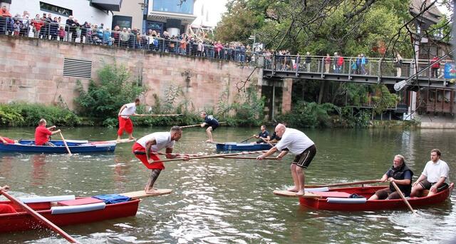  Fischerstechen: Das beliebte Fischerstechen auf der Pegnitz während des Nürnberger Altstadtfestes beginnt am Samstag, 16. September, um 14 Uhr.  | Foto: Altstadtfest Nürnberg e.V.