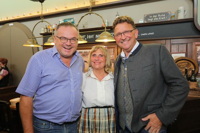 Foto: Jürgen Friedrich  -  Impressionen von der Bierprobe vor der Fürther Michaelis Kirchweih im Grüner Brauhaus.