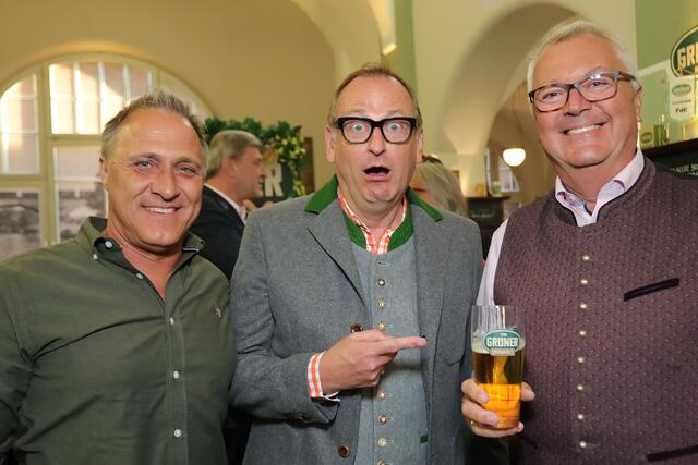 Foto: Jürgen Friedrich  -  Impressionen von der Bierprobe vor der Fürther Michaelis Kirchweih im Grüner Brauhaus.