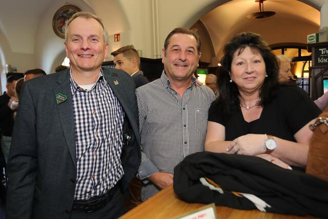 Foto: Jürgen Friedrich  -  Impressionen von der Bierprobe vor der Fürther Michaelis Kirchweih im Grüner Brauhaus.