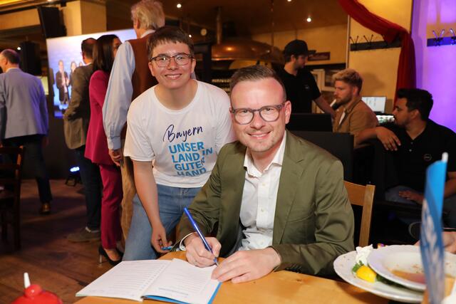 Wahlparty der Nürnberger CSU.  | Foto: Jürgen Friedrich