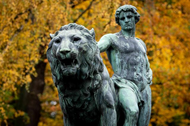 Auch im Tiergarten werden die Blätter langsam bunter – Zeit für das Herbstfest, das am Sonntag, 22. Oktober 2023, viele Aktionen und Informationen für Kinder und Erwachsene bereithält.
 | Foto: Thomas Hahn / Tiergarten Stadt Nürnberg