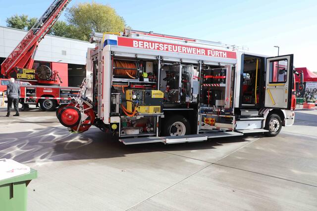 Foto: Udo Dreier.  Einweihung der neuen Feuerwache Fürth.