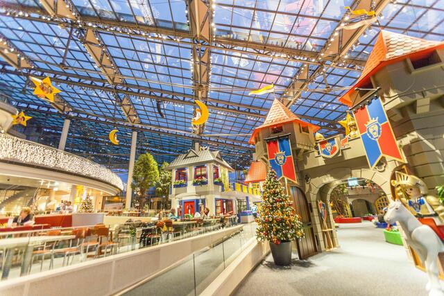 In der Spielstadt im gläsernen HOB-Center kann von Fr - So nach Herzenslust mit PLAYMOBIL gespielt werden. | Foto: PLAYMOBIL