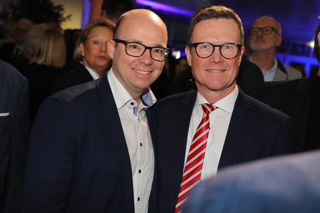 Stadtkämmerer Thorsten Brehm (li., SPD) mit wbg-Geschäftsführer Ralf Schekira.