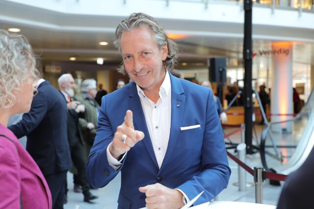 IHK-Vize und Kultwirt ("Bratwurst Röslein") Thomas Förster.