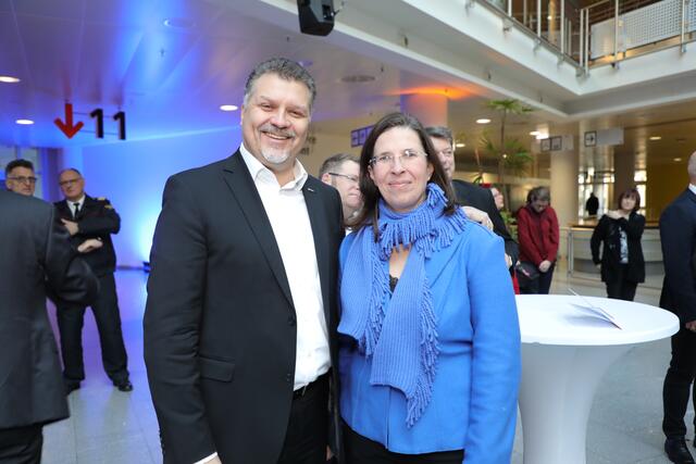 CSU-Stadträtin und Bezirksrätin Catrin Seel mit Hans-Peter Trinkl (Vorstand LGA).