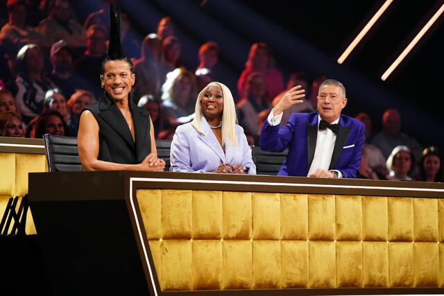 Die Jury mit Jorge González (l.), Motsi Mabuse und Joachim Llambi. | Foto: RTL / Stefan Gregorowius