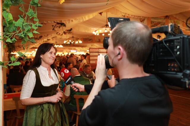 Impressionen von "Business meets Media" auf dem Nürnberger Frühlingsfest 2024.