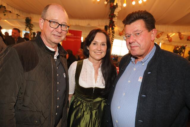 Persönlichkeiten aus Politik &amp; Wirtschaft, Medien, Sport &amp; Kultur.
