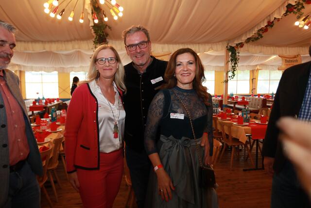 Impressionen von "Business meets Media" auf dem Nürnberger Frühlingsfest 2024.