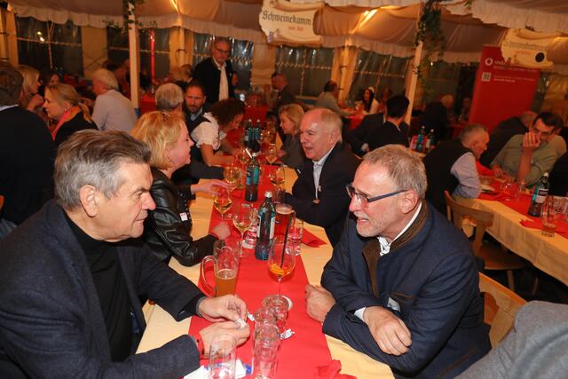 Impressionen von "Business meets Media" auf dem Nürnberger Frühlingsfest 2024.