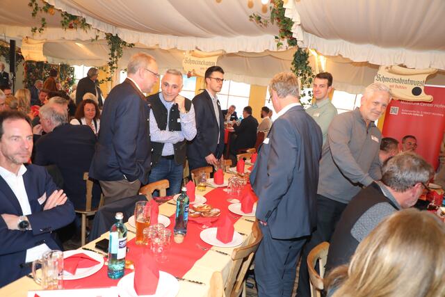 Impressionen von "Business meets Media" auf dem Nürnberger Frühlingsfest 2024.