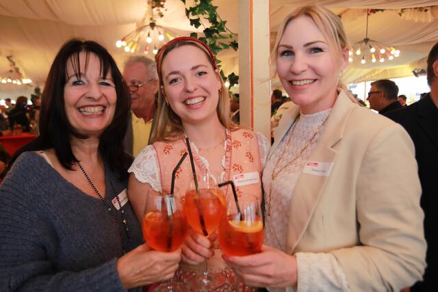 Impressionen von "Business meets Media" auf dem Nürnberger Frühlingsfest 2024.
