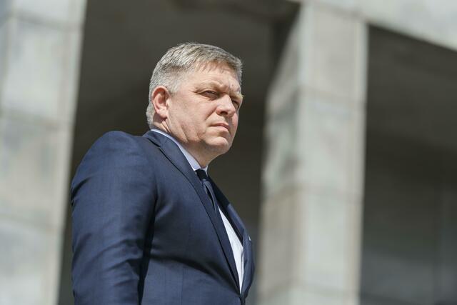 Der slowakische Regierungschef Robert Fico ist angeschossen worden (Archivbild).  | Foto: Jaroslav Novák/TASR/dpa