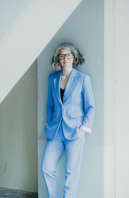 Die Schauspielsparte des Staatstheaters Nürnberg wird ab der Spielzeit 2025/26 zum ersten Mal von einer Frau geleitet. Lene Grösch folgt als Schauspieldirektorin auf Jan Philipp Gloger. | Foto: © Annemone Taake
