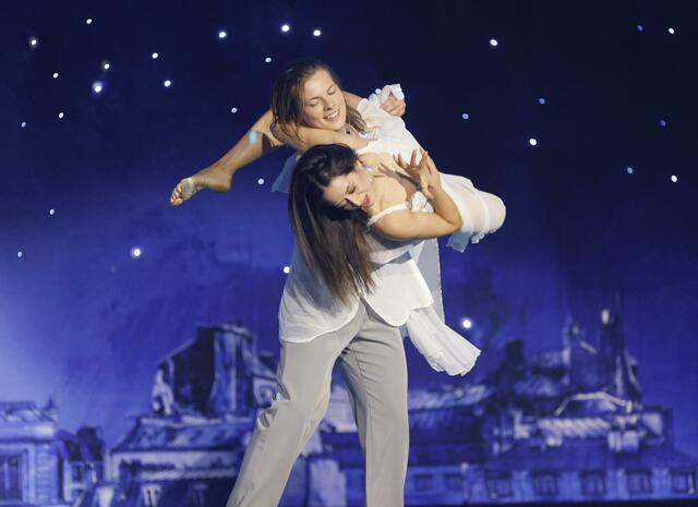 Die Favoriten: Gabriel Kelly und Malika Dzumaev. | Foto: Thomas Banneyer/dpa