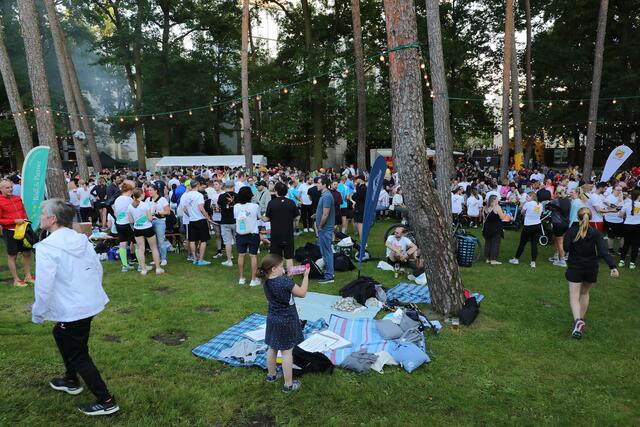 Stimmungsvoll war auch in diesem Jahr wieder das Sommerfest rund um den FunRun im Südwestpark Nürnberg. 
 | Foto: Jürgen Friedrich