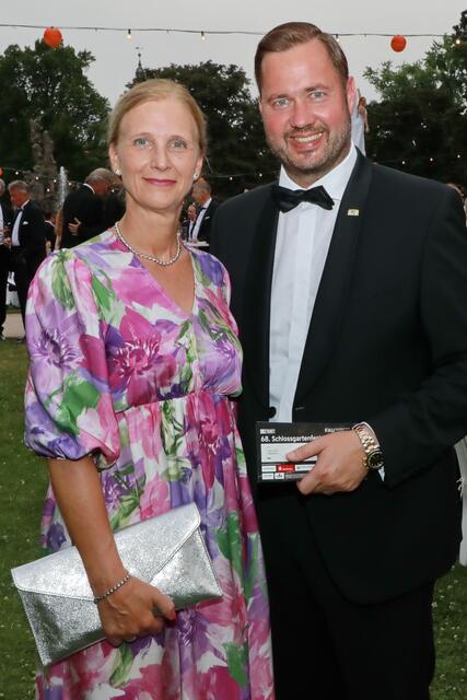 CSU-MdL Jochen Kohler mit CSUBezirksrätin Jenny Baier.  | Foto: Jürgen Friedrich/Udo Dreier/Verena Dreier