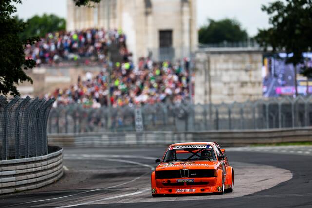 In Franken bestens bekannt: Gerhard Müller bekam das Cockpit des Jägermeister-BMW E21 Gruppe 2 | Foto: ADAC Motorsport
