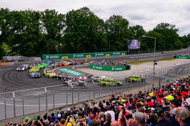 Volle Ränge: 110.000 Besucher erlebten das DTM-Wochenende in Nürnberg. | Foto: ADAC Motorsport