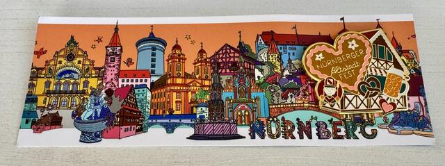 Mit dem Erwerb des „Altstadtfest Nürnberg Pin“ (9 Euro) der Künstlerin Daniela Paulus können die
Besucher die ehrenamtliche Arbeit des Altstadtfestvereins unterstützen.