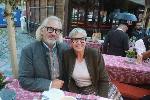 Wolfgang Schlosser („Fruchtecke“) mit Gattin Angie. | Foto: Udo Dreier
