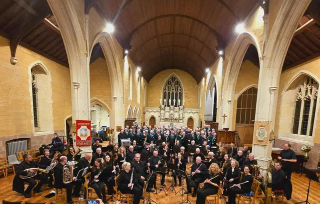 Kurz vor dem Konzert - "German Winds" und der "Cowbridge Male Voice Choir" | Foto: Sven Hellinghausen