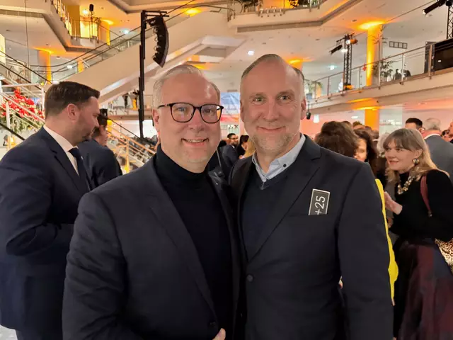 „Ball-der-Union“-Macher &amp; Brüder Simon (li.) und Andreas Röschke. | Foto: Peter Maskow