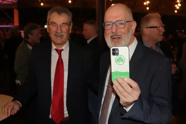 Günter Gerling, Vize-Präsident der SpVgg Greuther Fürth (l.), und Thomas Zwingel, 1. Bürgermeister von Zirndorf | Foto: tom