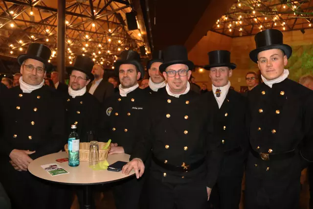 Wenn das kein gutes Omen für das beginnende Jahr ist: Fürther Schornsteinfeger | Foto: tom